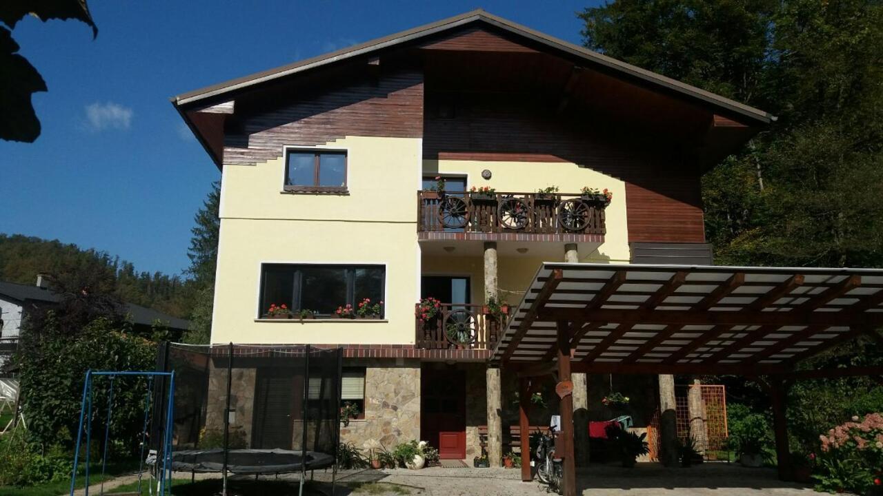 Appartment Bezenica Dobrova Exterior photo